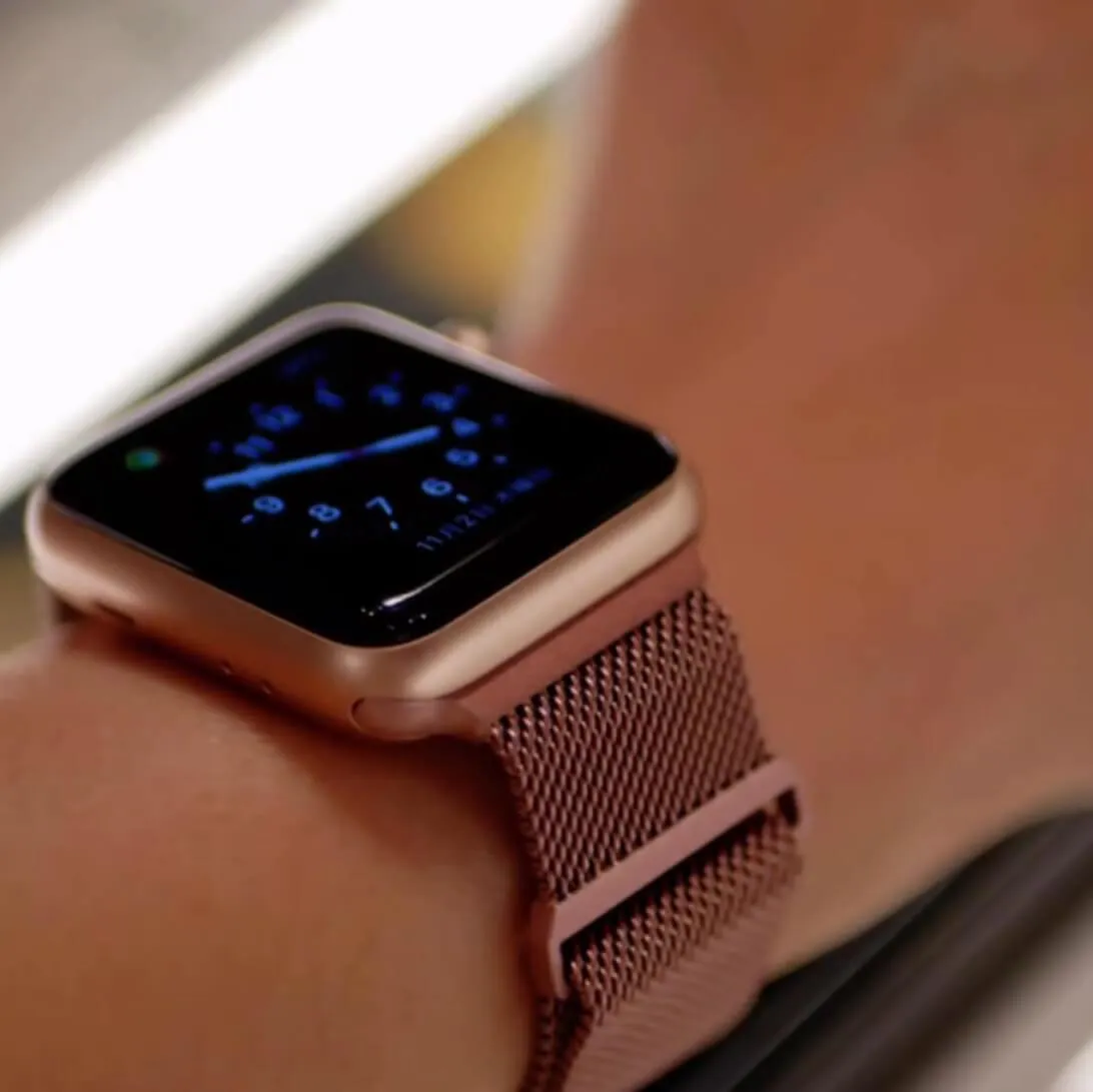 Apple Watch Strap Rose Metal Mesh – Stainless Steel – 38mm – 41mm
