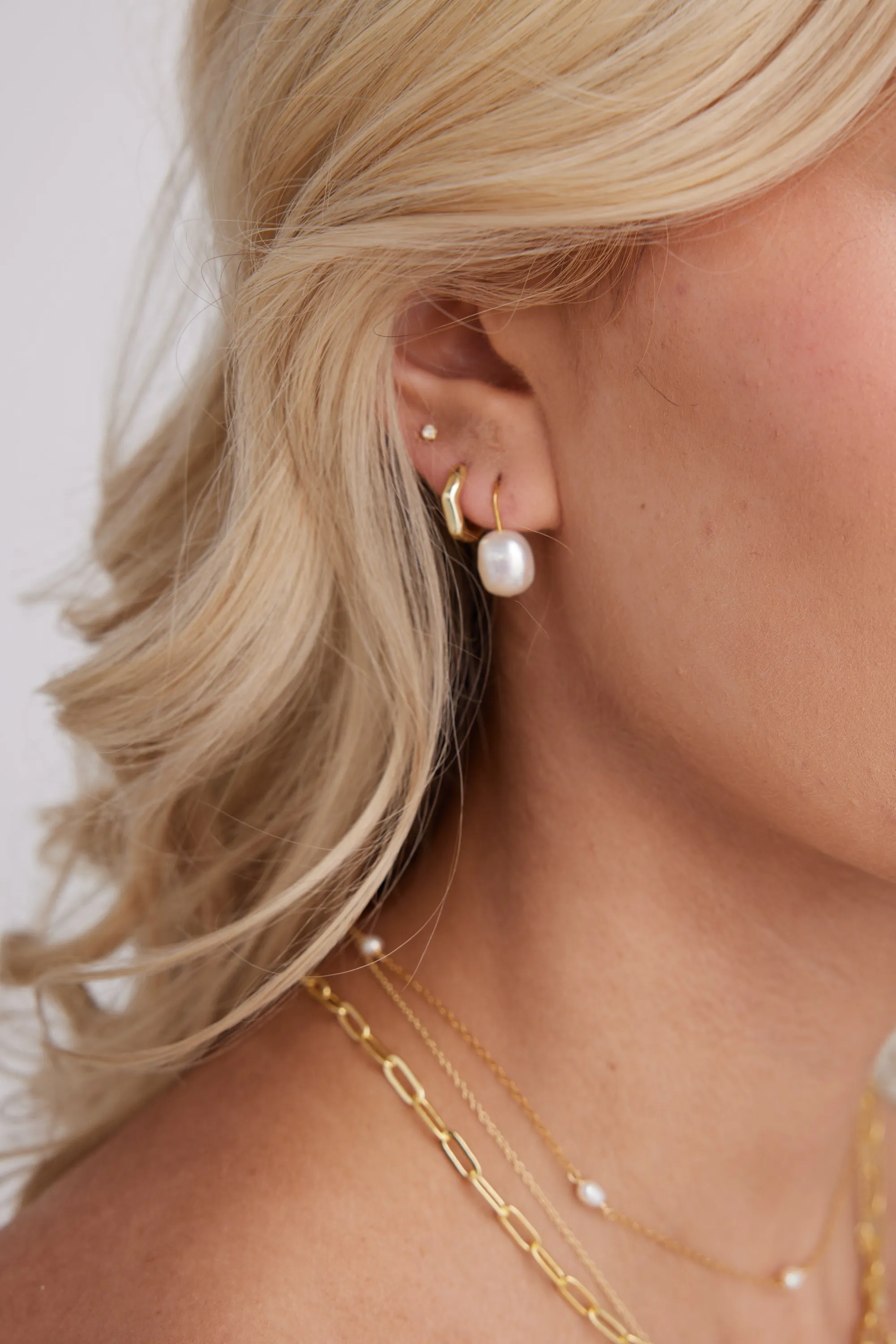 Eva Earrings Gold