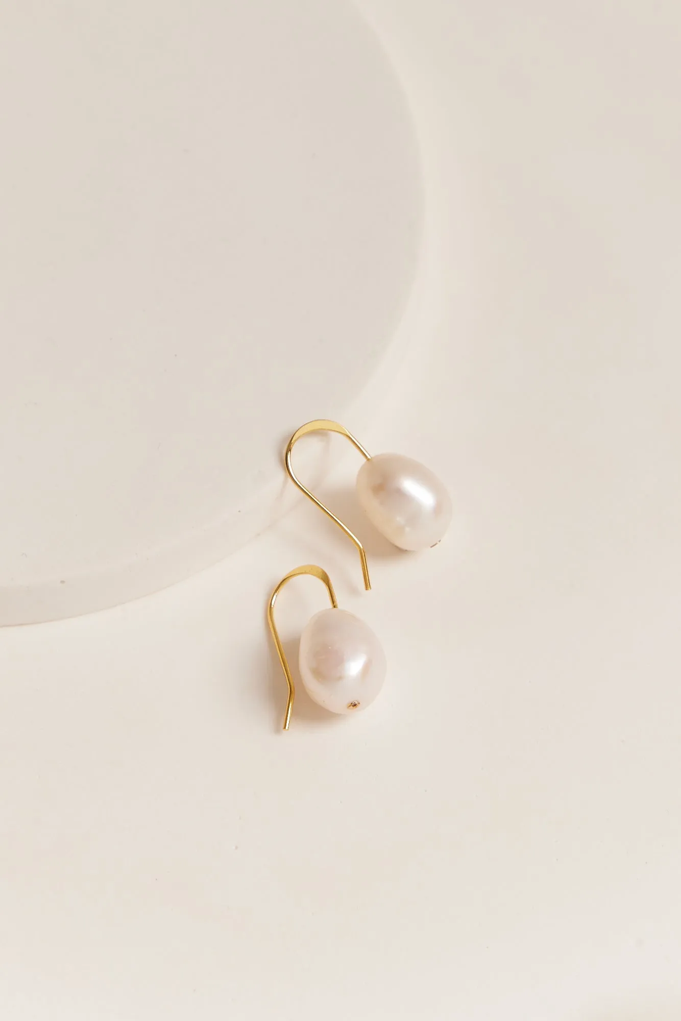 Eva Earrings Gold