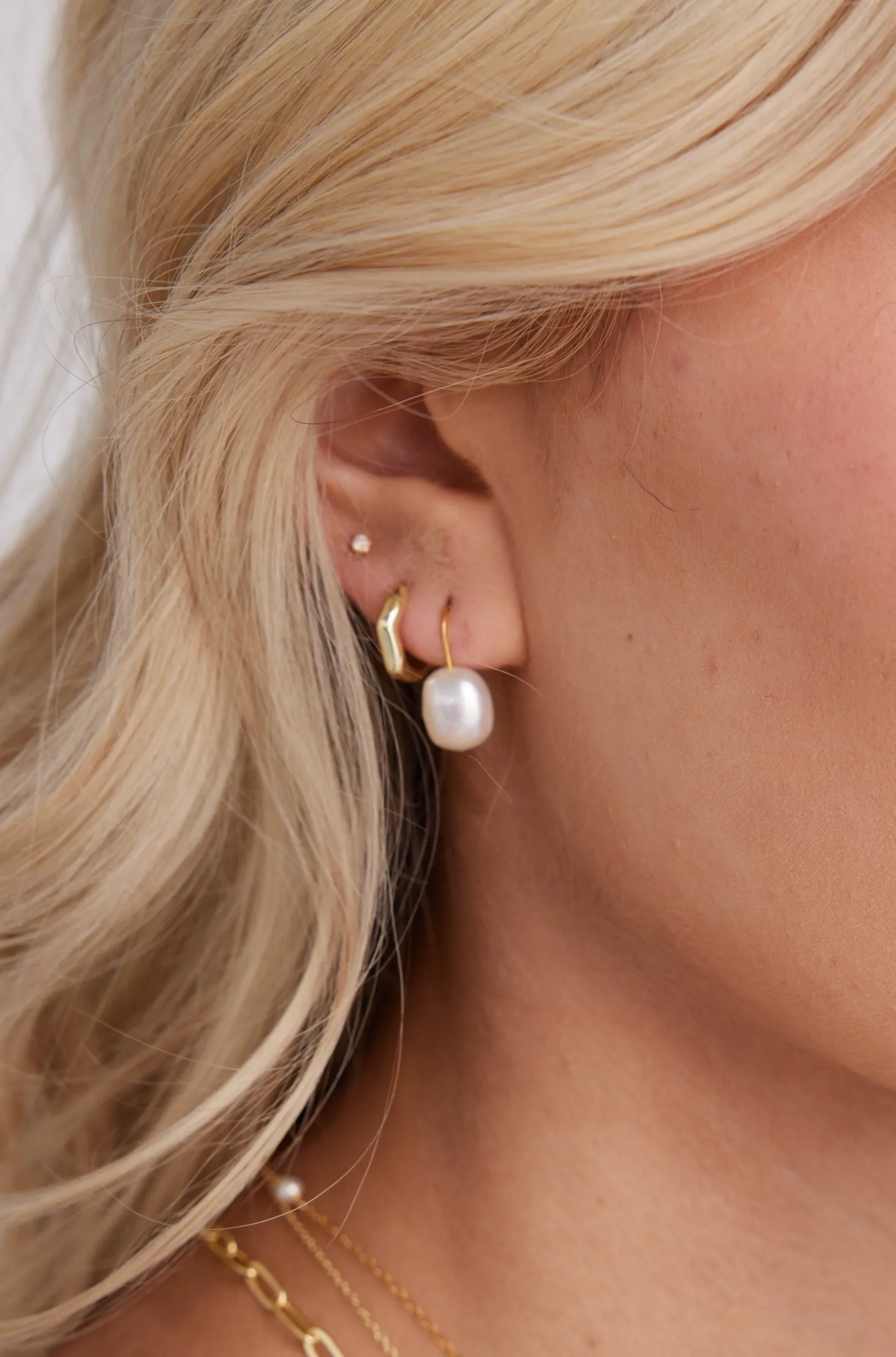 Eva Earrings Gold