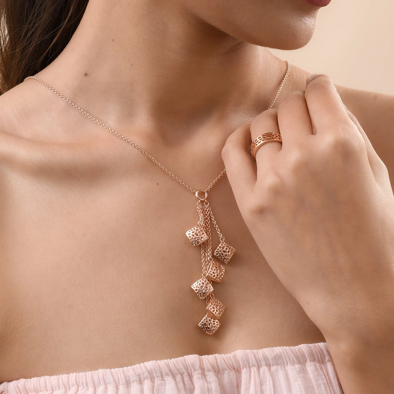 Lattice Multi Pebble Necklace