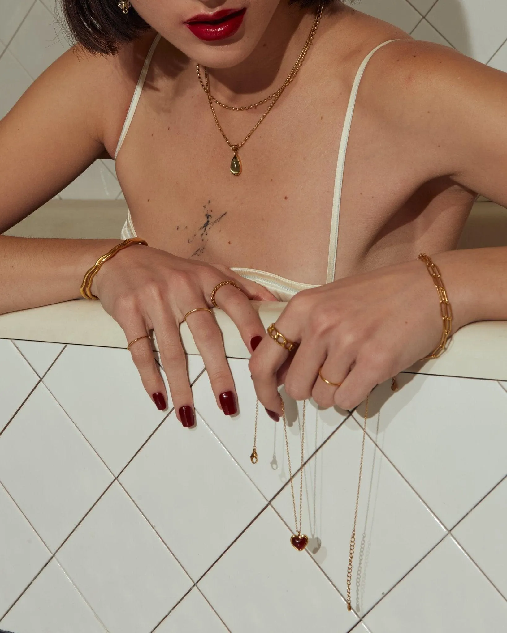 Mini Metal Beads Necklace in Gold