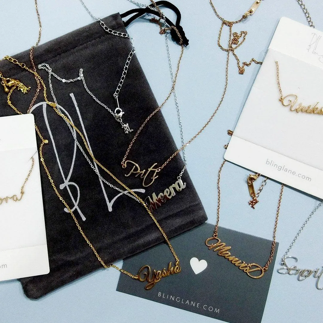 Personalize Couple Names & Hearts Necklace