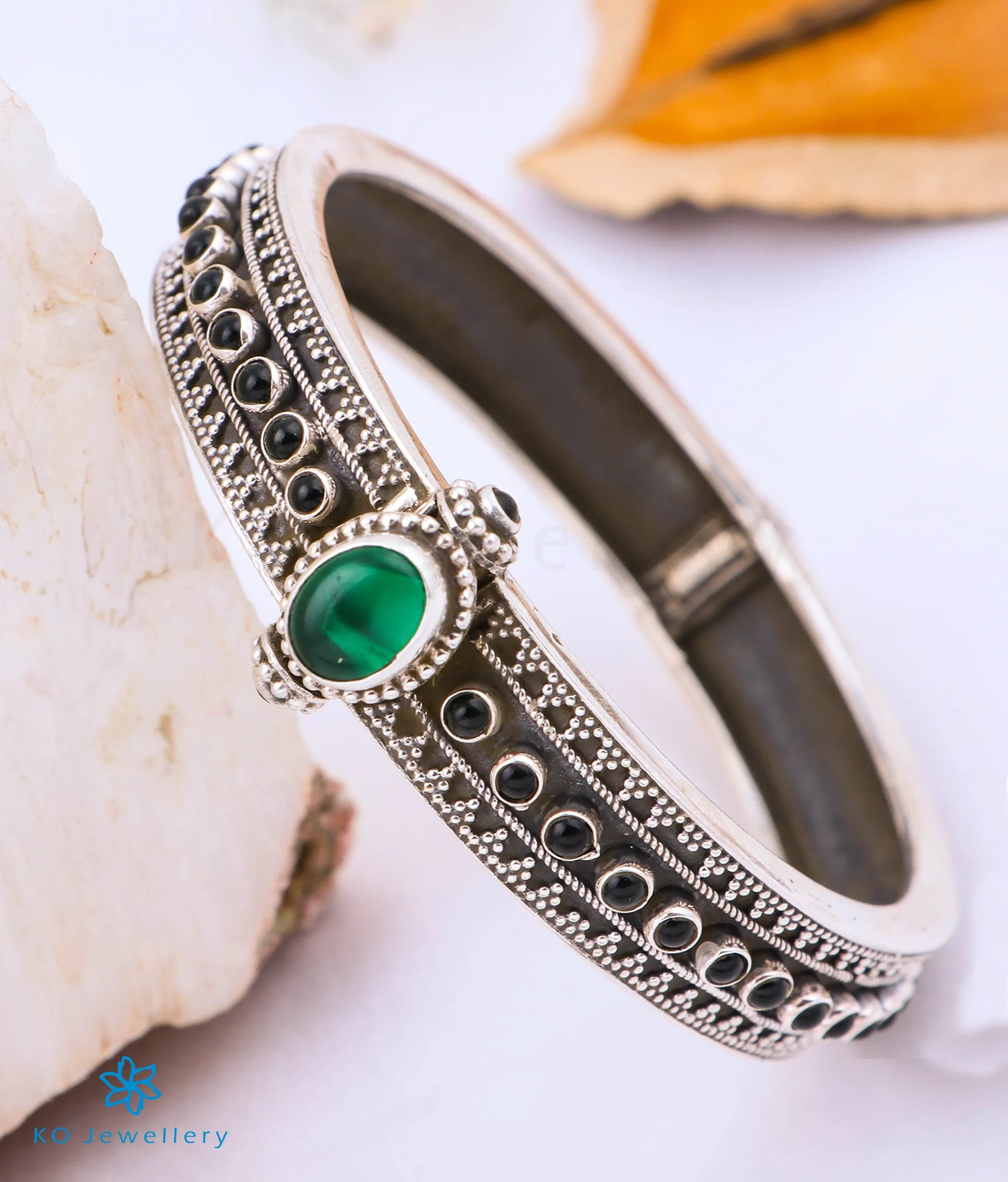 The Amira Silver Gemstone Kada/Bracelet (Green/Size 2.4)