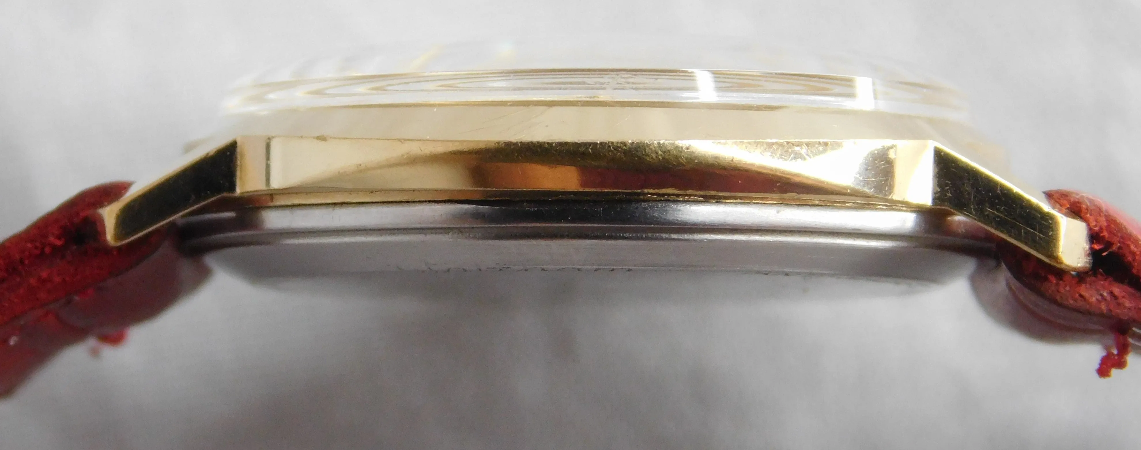 Waltham 21 Jewel Swiss Manual Wind Gold Plated Vintage 1960's Men’s Watch...33mm